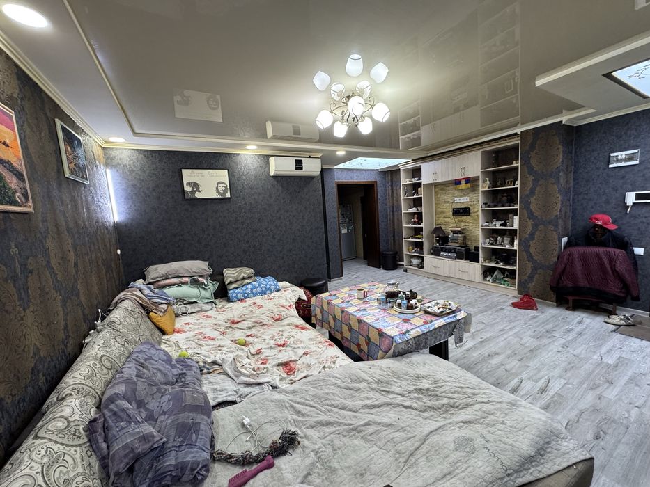 Буюк Ипак Йули 2/2/4 67кв:м 77 Серия Ул Лафарга Суст 171 школа саёхат