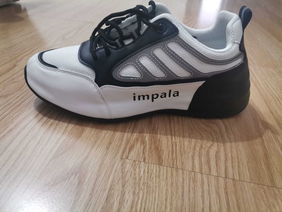 Adidasi impala marimea 42