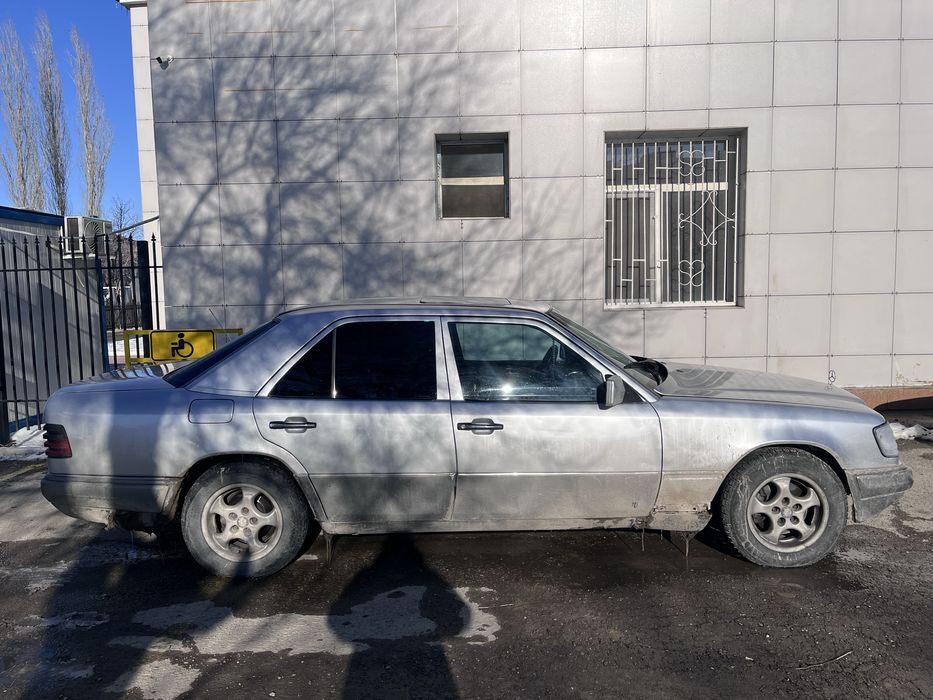 Машина продаётся