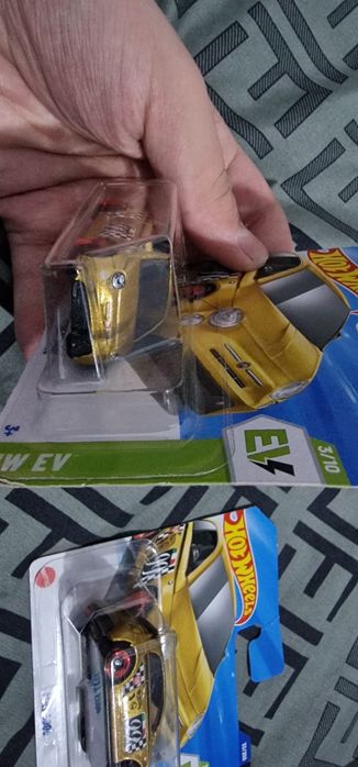 2 fiat 500e / 1 fish'd & chip'd