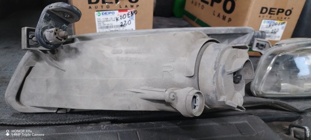 Продам фары на Камри 20