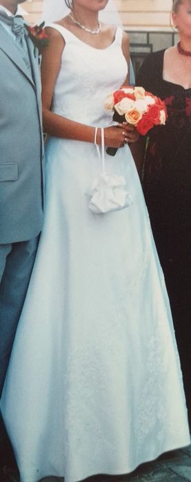 Vând rochie de mireasă ROSEMARIE nr 38