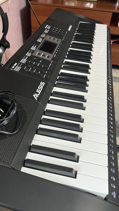 Синтезатор Alesis Harmony 61