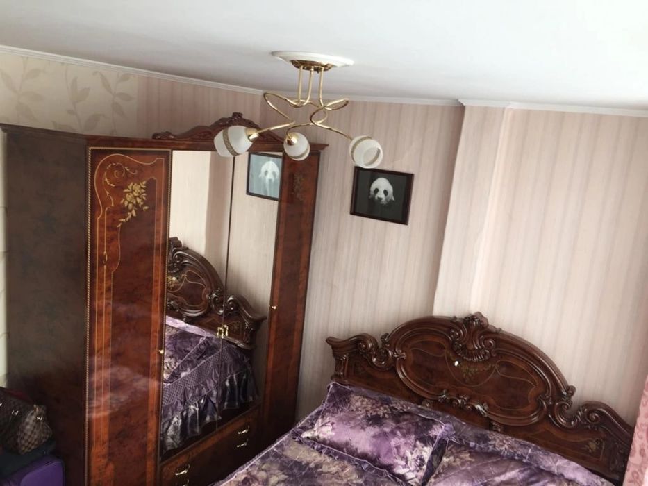 Продам спальный гарнитур
