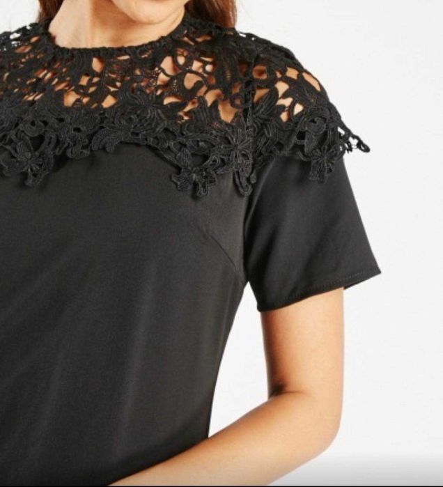 НОВА елегантна дамска рокля с дантела (размер С-М)