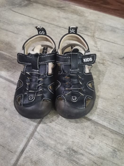 Детски сандали и джапанки