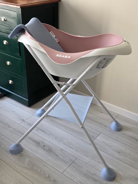 Ванночка, подставка, шезлонг, пеленальная доска Beaba