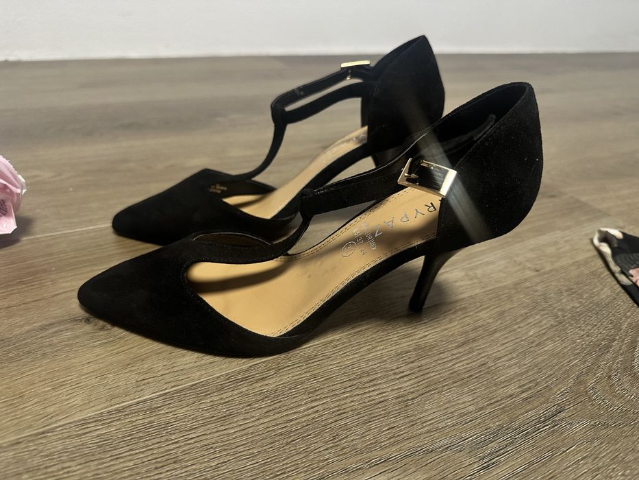 Rochie M + pantofi 37