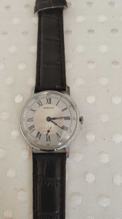 Съветски механичен часовник Победа