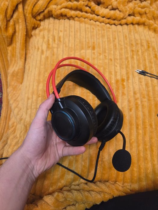 Срочно продам,  игровые наушники,  в отличном состоянии