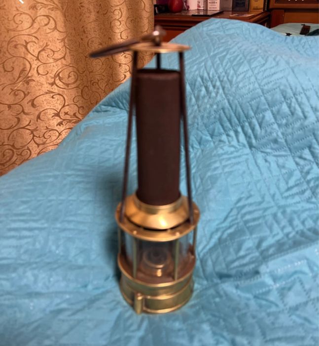 Lampa de mina antica