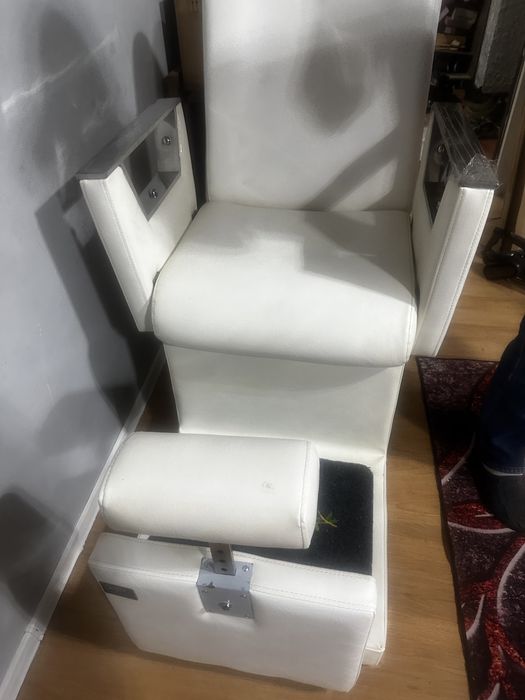 Педикюреое кресло