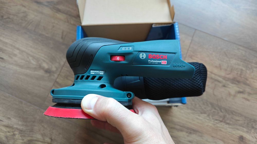 Акумулаторен ексцентършлайф Bosch GEX 12V-125