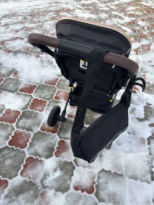 Детская коляска б/у в отличном состоянии