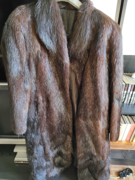 Женская шуба из нутрии