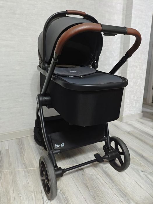 Продам коляску 2 в 1 фирмы Tomix