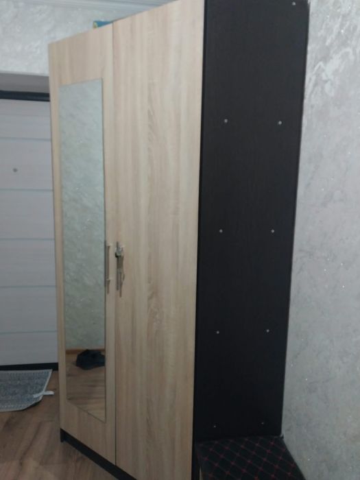 Продам угловой шкаф