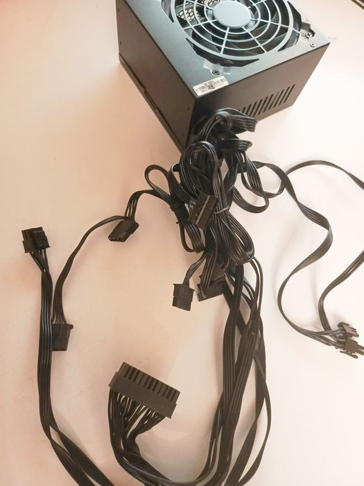 Продам блок питания на 450вт