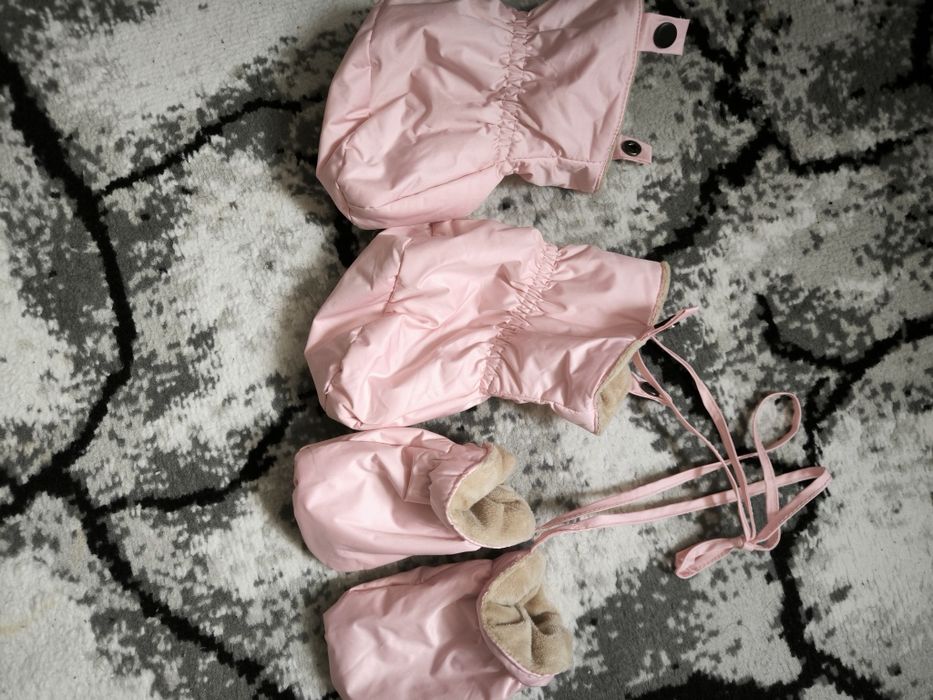 Продаётся зимний комбинезон трансформер для девочки