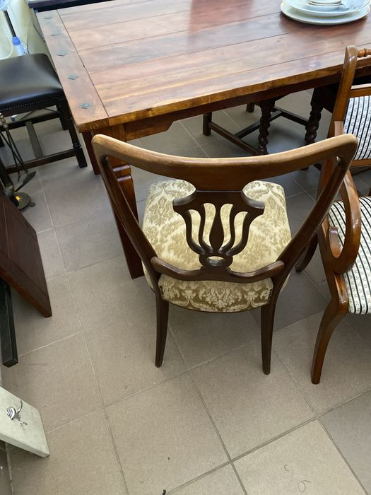 Трапезни  столове -различни!