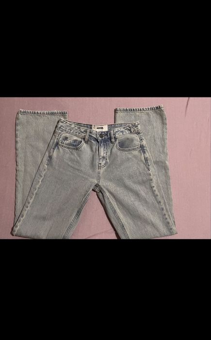 Нови дънки Zara, Stradivarius