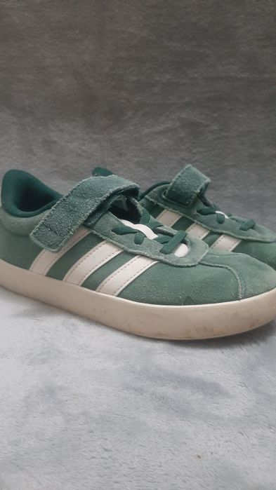 Adidasi adidas fete, mărimea 34!