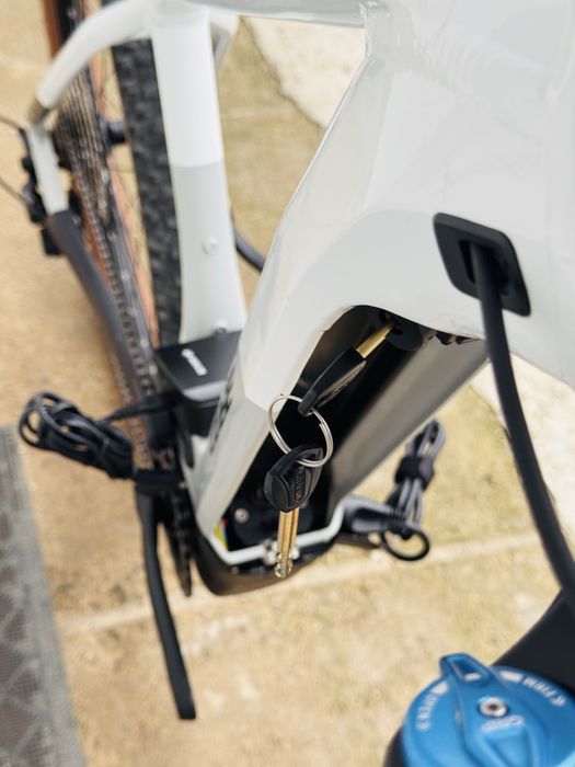 Bicicletă/MTB electric CUBE REACTION SLT, full XT DEORE, FOX , Bosch !