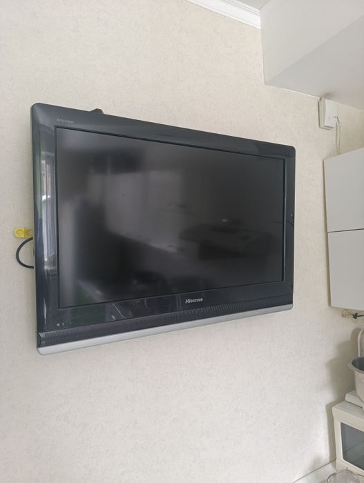 Продам телевизор с интернет приставкой