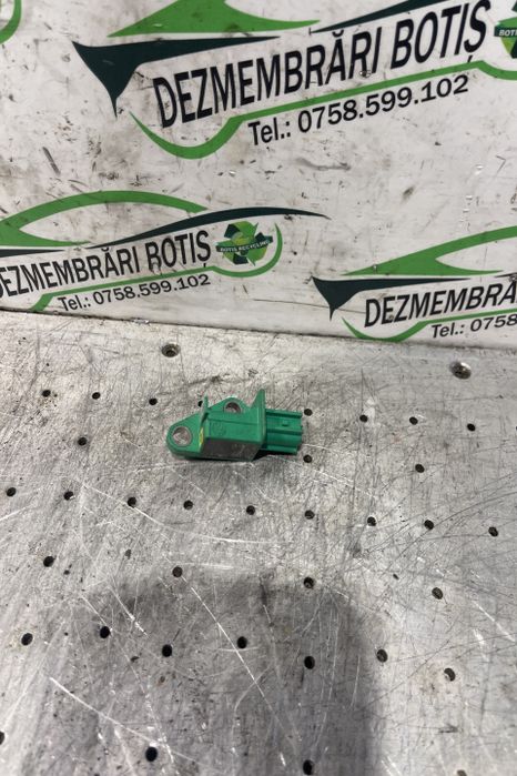 Senzor impact 1K0909606 C Audi A6 4F/C6