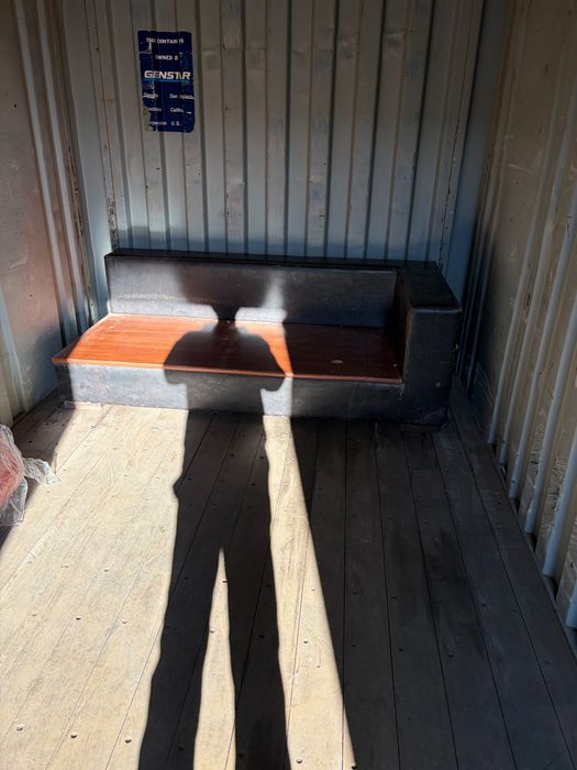 Ъглов диван употревяван