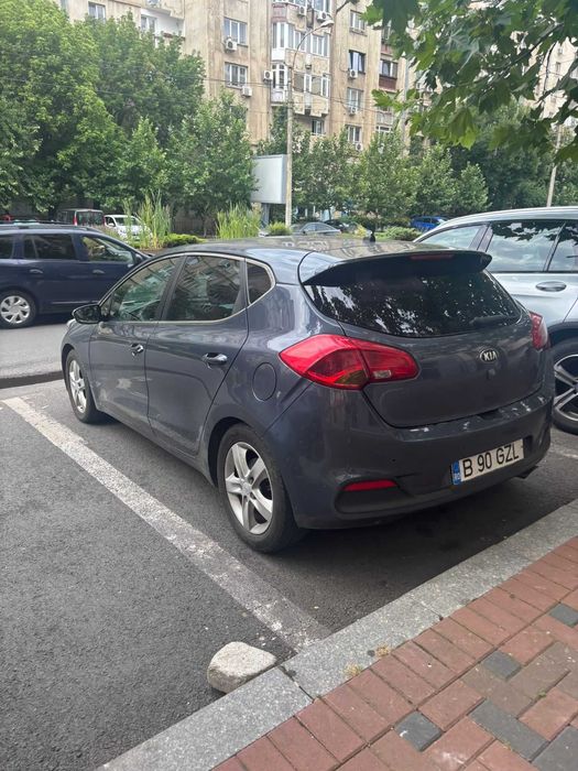 KIA Ceed 2013 — imagine 3