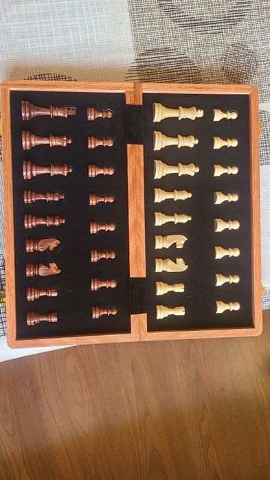 Шахматы деревянные