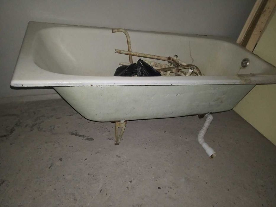 Ванна чугунная б/у