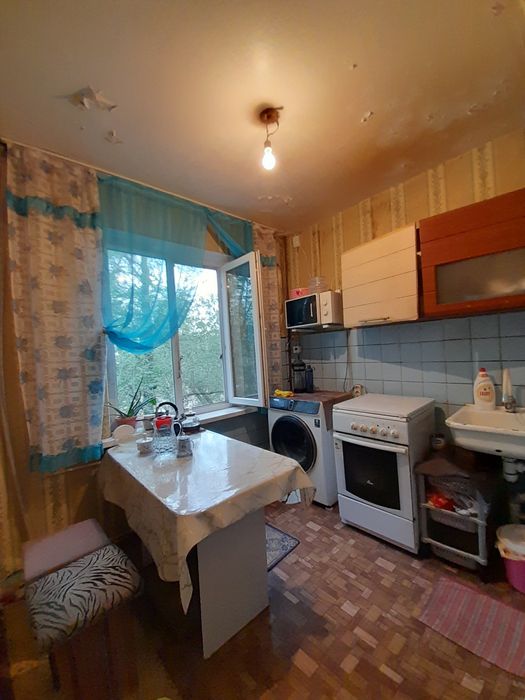 Продаю 2- комнатный квартиру