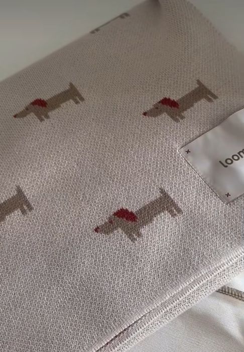 Продам детский плед Loomknits