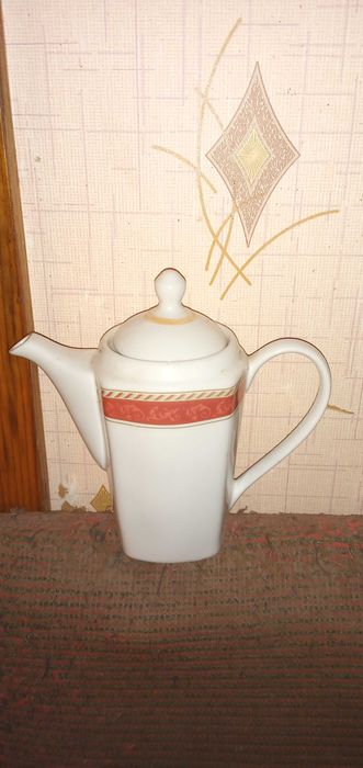 Продам посуду для кухни 2000 тенге.