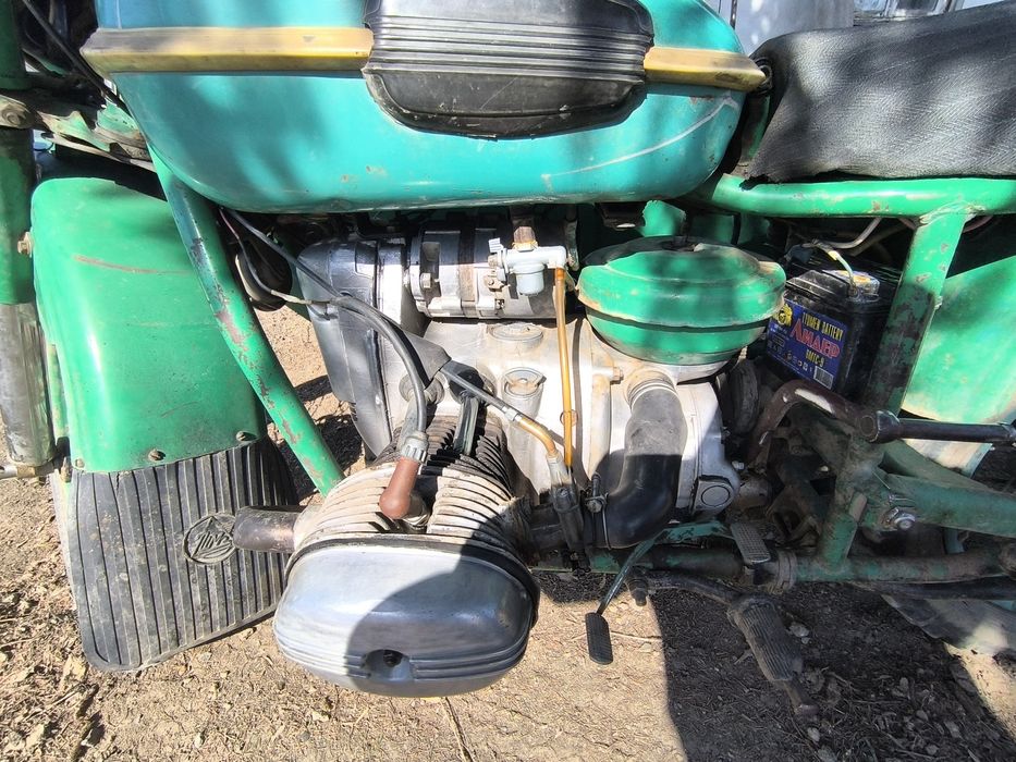 Мотоцикл с коляской Урал