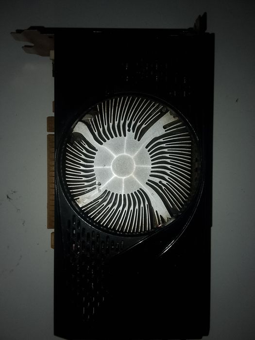 Видеокарта GTX550Ti