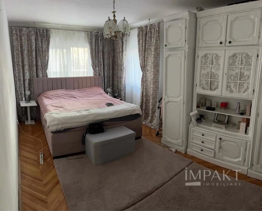 Apartament 4 camere , Calea Floresti ( persoana fizica)