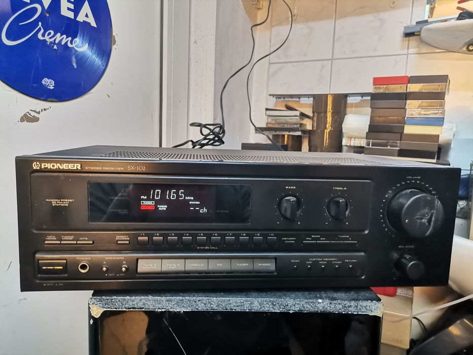 Pioneer receptie decalata