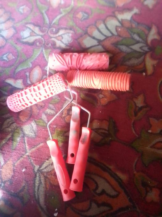 Биде смеситель.валики.керосинка.мольберт.