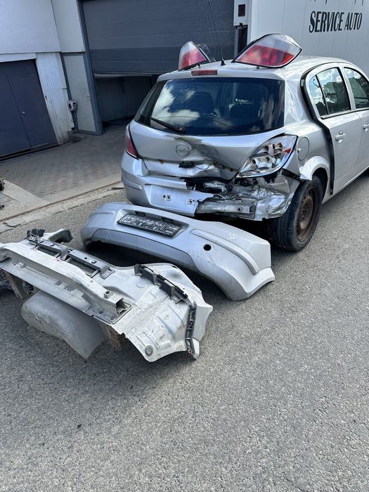 Opel astra H Avariat