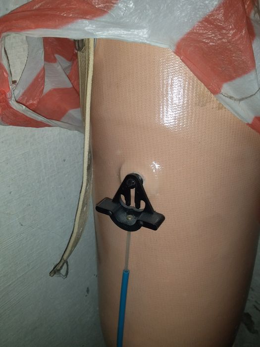 Протез бедра.. Протез ноги