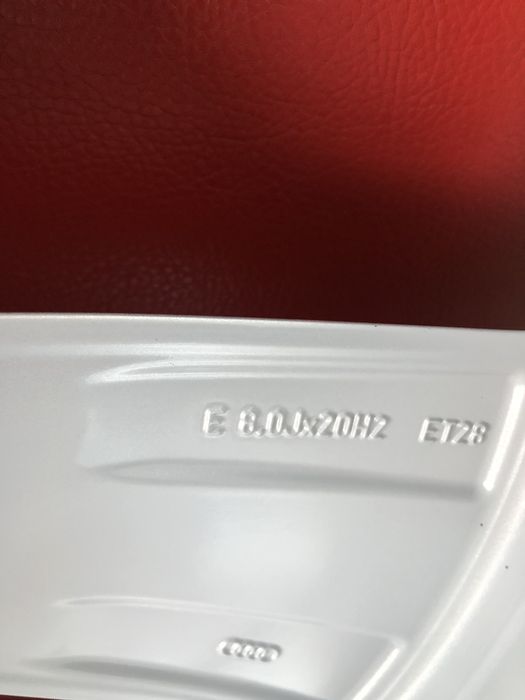 Оригинални джанти Audi Q7 5x112 20цола.