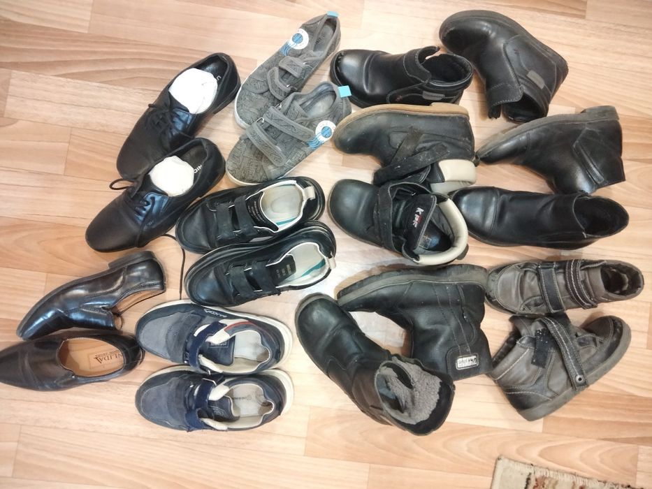 Обувь для детей сапожки, ботинки