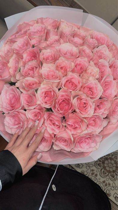 51 розовые розы запах очень вкусный