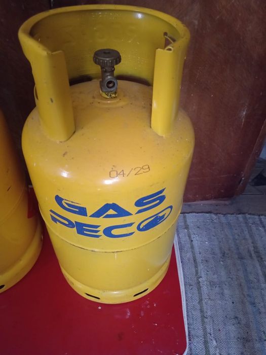 Vând butelii Gaz Peco goală și plină sigilata