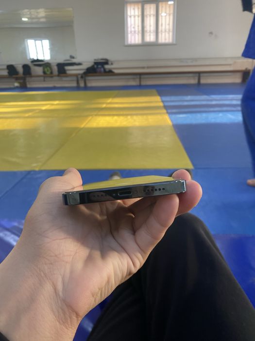 IPhone 12 ProMax - Apple Watch 6 44m