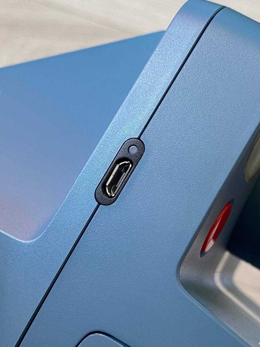 Фотоапарат за моментни снимки POLAROID NOW+ Bluetooth. Оригинална опаковка