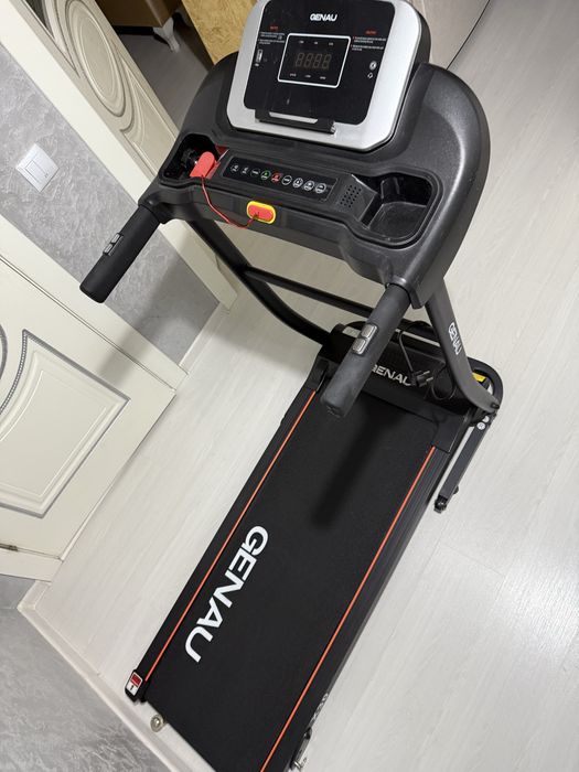 Беговая дорожка Genau